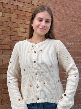 Floral Embroidery Sweater Ivory