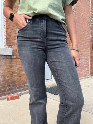 Lucy Bootcut North Loop 32" by Liverpool