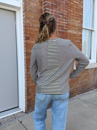 Long Sleeve Stripe Crew Neck Artichoke
