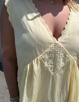 Scalloped Lace Trim Detail Babydoll Mini Dress Pale Yellow