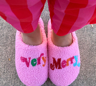 "VERY MERRY" SLIPPERS, PINK