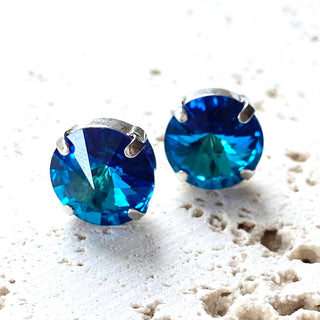 Crystal earrings stud: Light azore(icy blue)