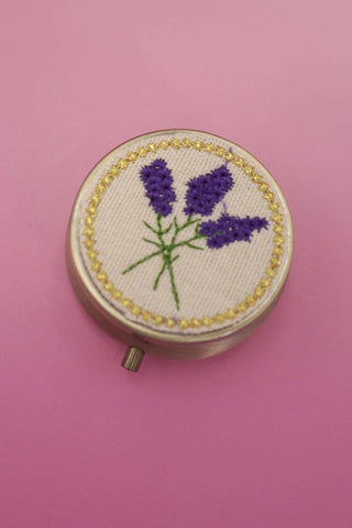 Floral Embroidery Jewelry Organizer