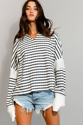 T2182 Spread collared Neck Stripe Top: IVORY/BLACK / S-M-L (2-2-2)