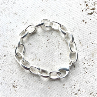 Matte silver chunky bracelet boutique trendy jewelry