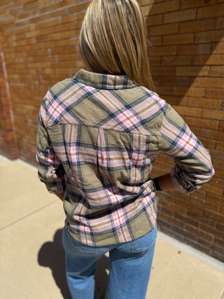 Emberly Shirt in Olive Plaid