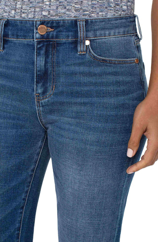 Lucy Bootcut Yuba 32"