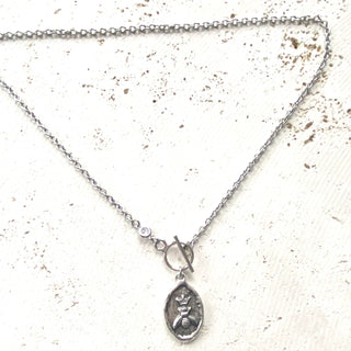 Queen Bee Fleur de lis necklace  French Louisiana: Burnished silver / 18”