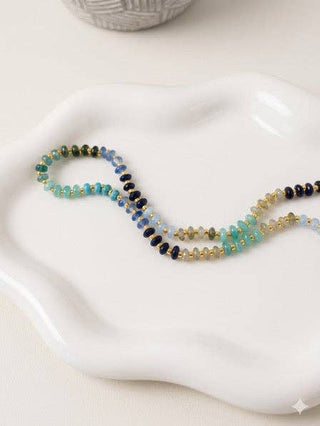 Blue color blocker necklace