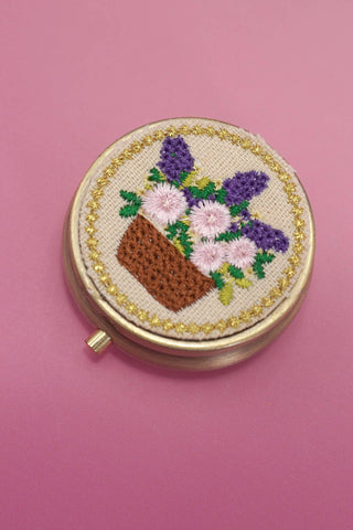 Floral Embroidery Jewelry Organizer
