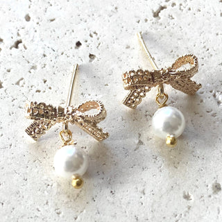 Bow Earring with Peral